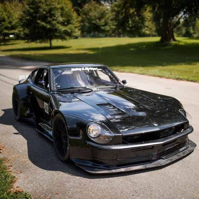 1972 Datsun 240Z widebody with 565hp LS7 V8 - 9GAG