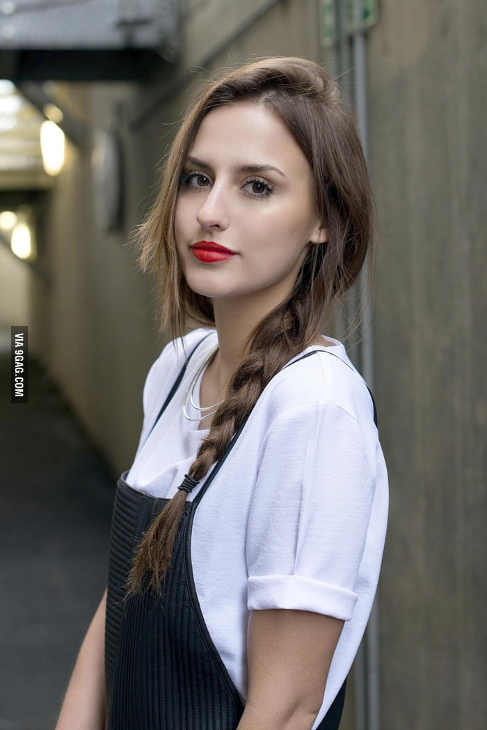 Lucy Watson (Emma Watson's sister) - 9GAG