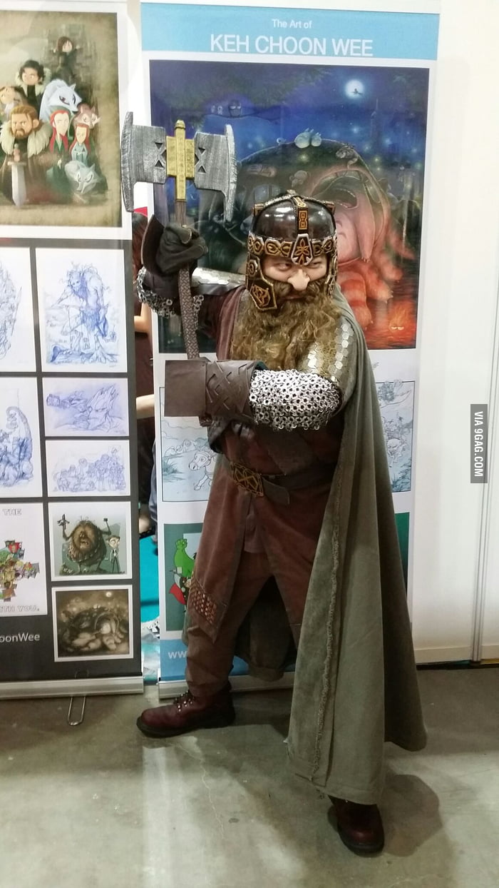 Gimli cosplay at STGCC 9GAG