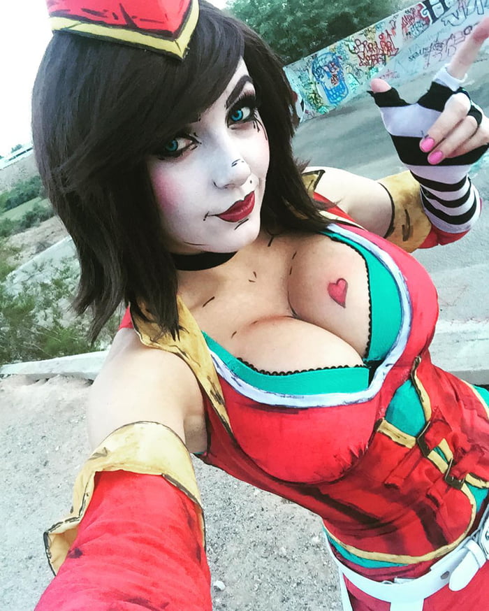 Mad Moxxi cosplay !! (Borderlands ) GAG