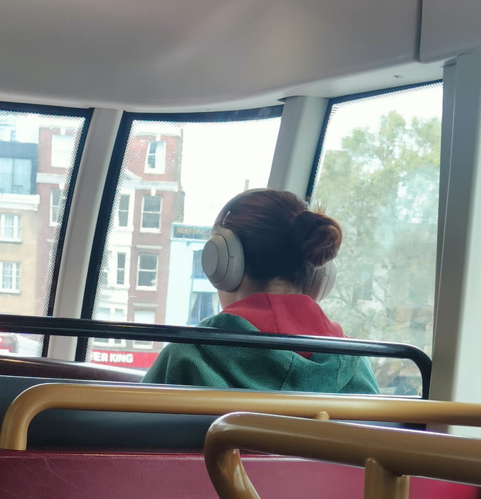 Spotted the Lo-Fi girl in London. - 9GAG