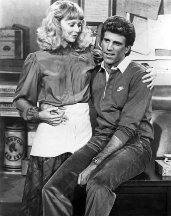 1983 Shelley Long & Ted Danson ('Cheers') - 9GAG