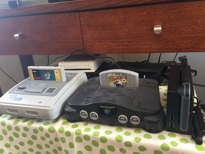 My girlfriends 4 generations of consoles. - 9GAG