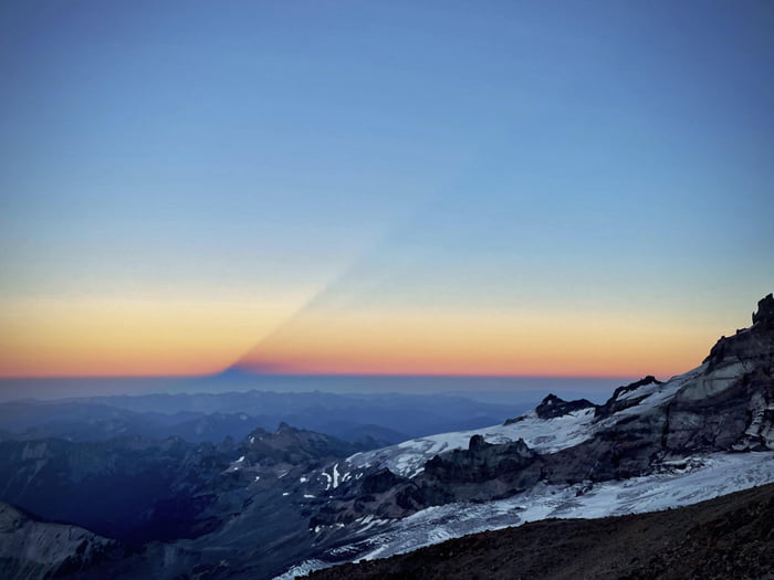 Rainer Shadow Mt Rainier in Washington State casting a shadow at sunset - 9GAG