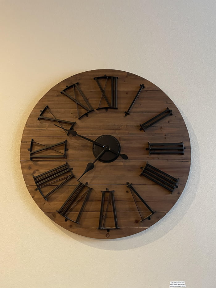 The 4 is supposed to be IV, not IIII 9GAG