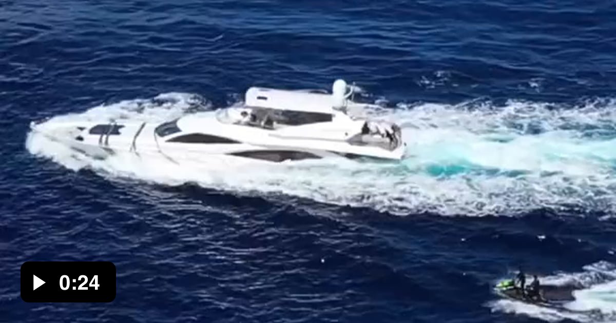 yacht sinking maui