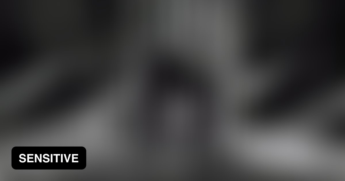 Ginger Rogers sings the original PigLatin verse of We’re in the Money