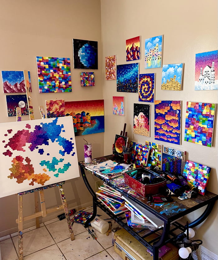 Oddly satisfying studio - 9GAG