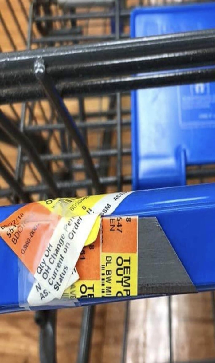 Someone taped a razor blade to a shopping cart. - 9GAG