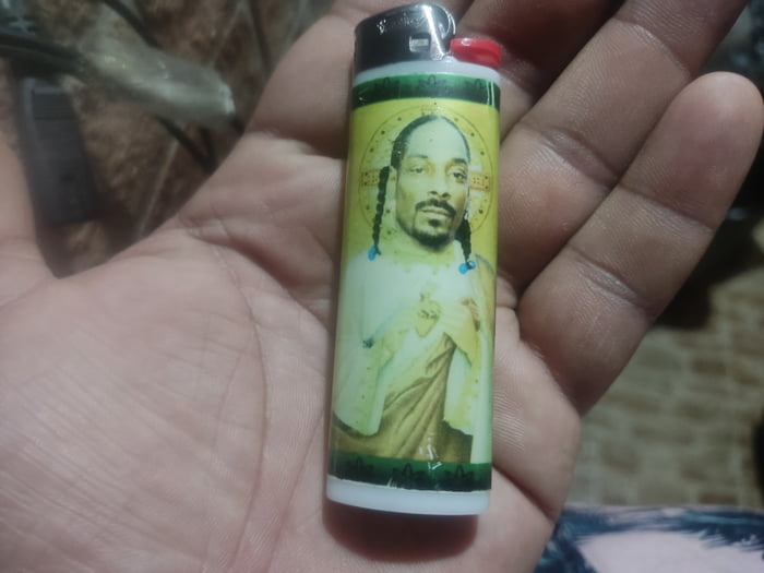 This Has To Be The Coolest Lighter Ever 9GAG