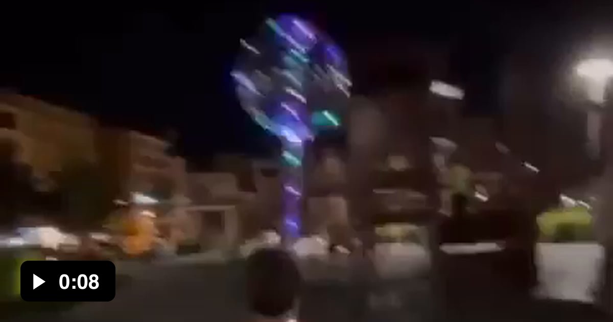 Meteor falling from sky - 9GAG
