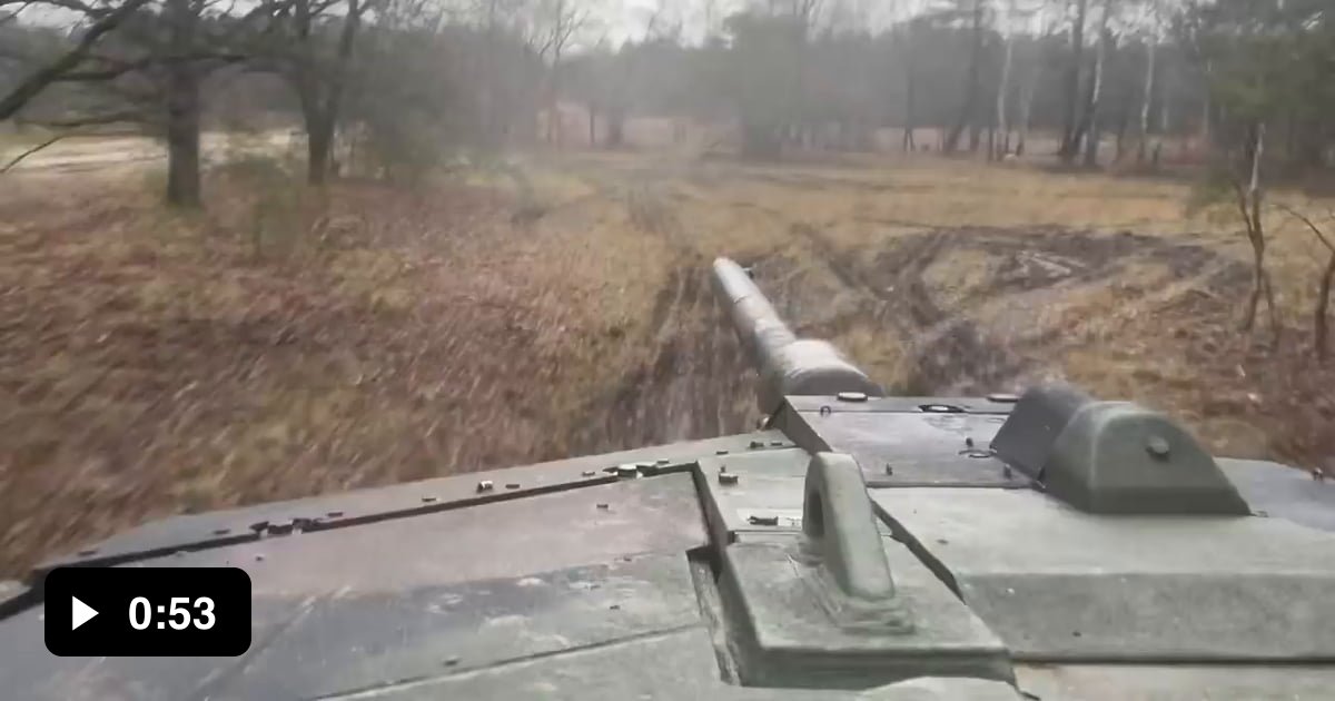 И проходили мимо танки. Свалка танков