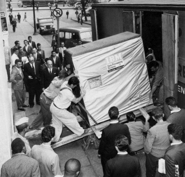A 5MB Memory Card From 1956 9GAG