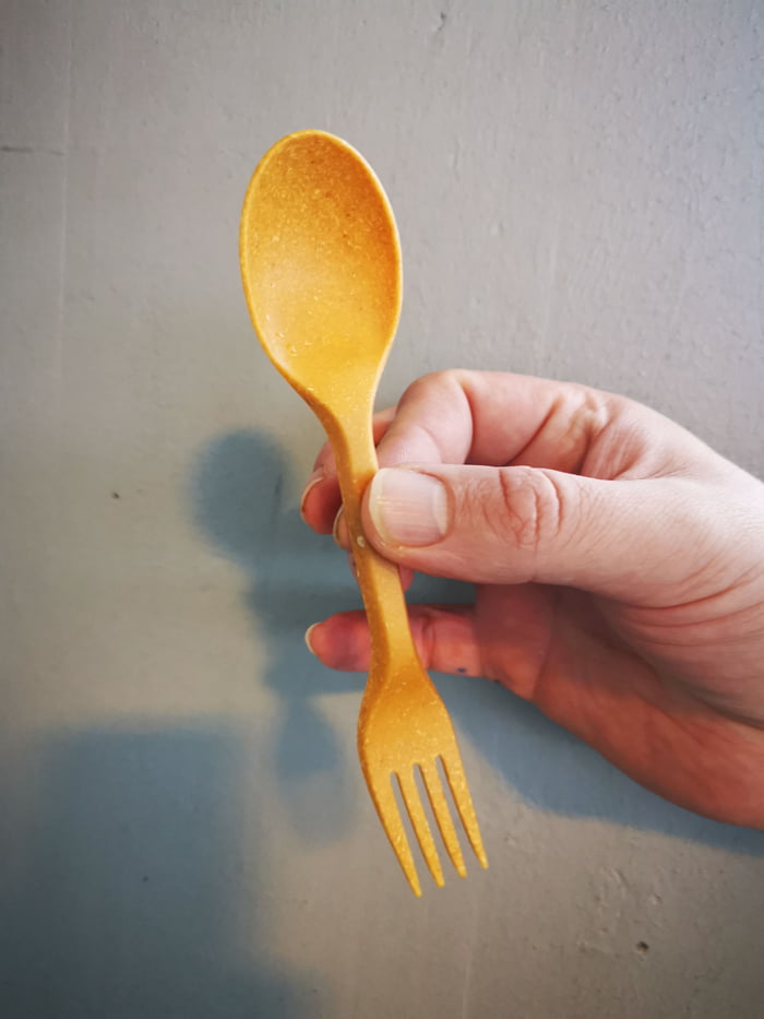 Foon or Spork? You decide. 9GAG