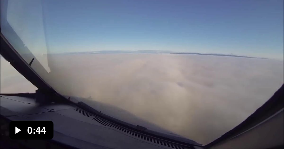 plane-landing-with-zero-visibility-in-fog-9gag