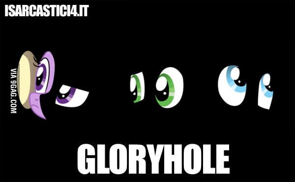 Gloryhole humilation petite strapon
