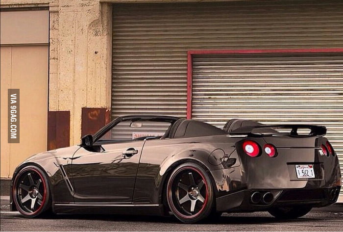 Topless Gtr Gag