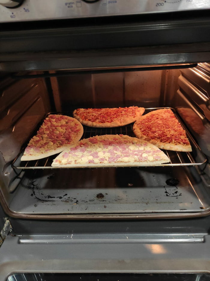How to made two pizzas at same time. 9GAG