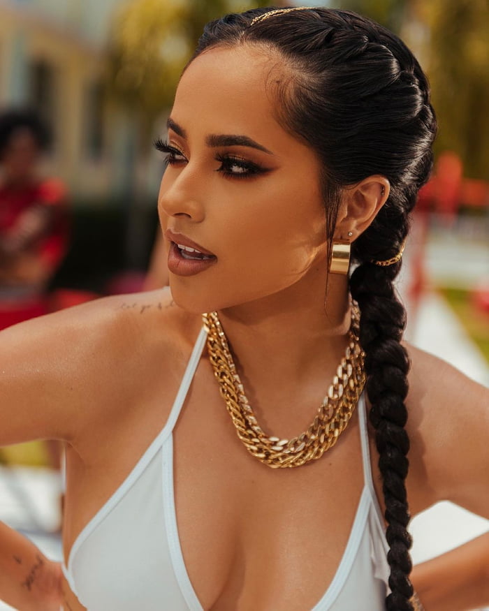 Becky G 9GAG