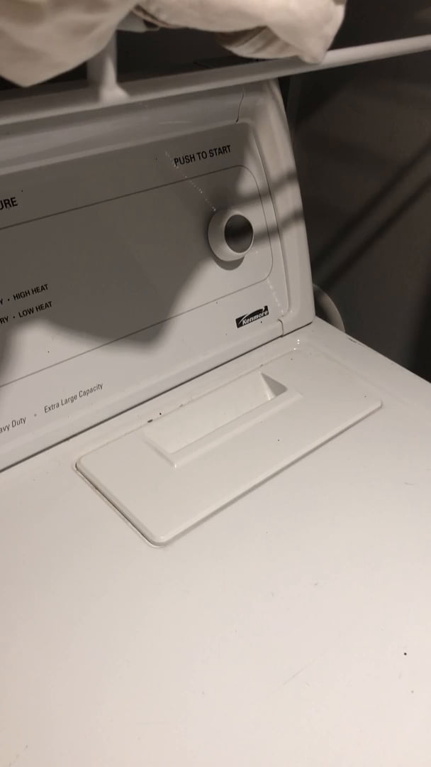 Renters demand a new dryer since this one “isn’t working well”... 9GAG