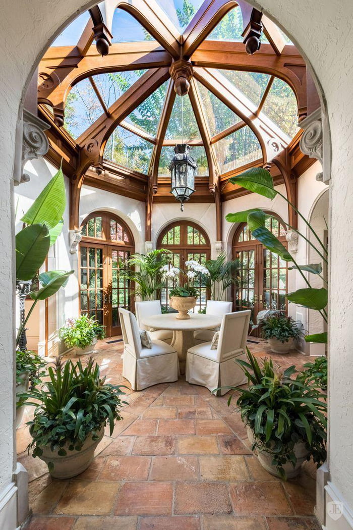 A Victorian style sunroom - 9GAG