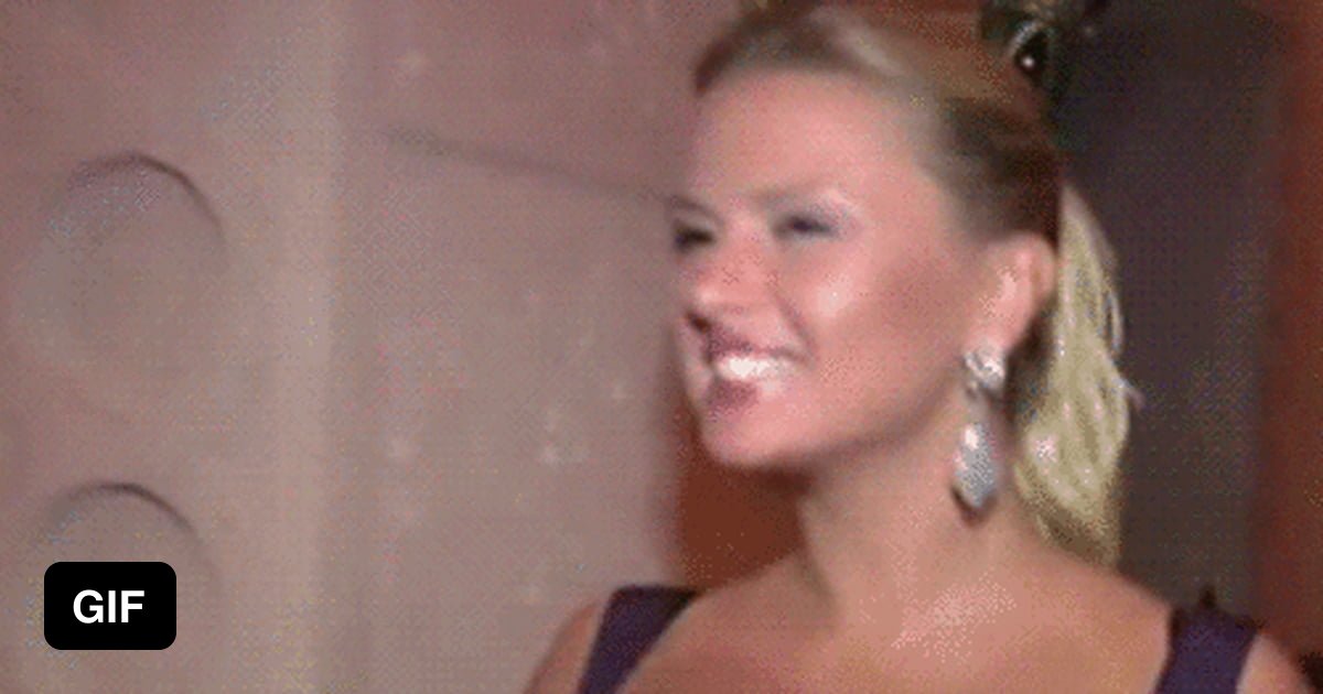 Onamning kokraklari haqida porno hikoyalar