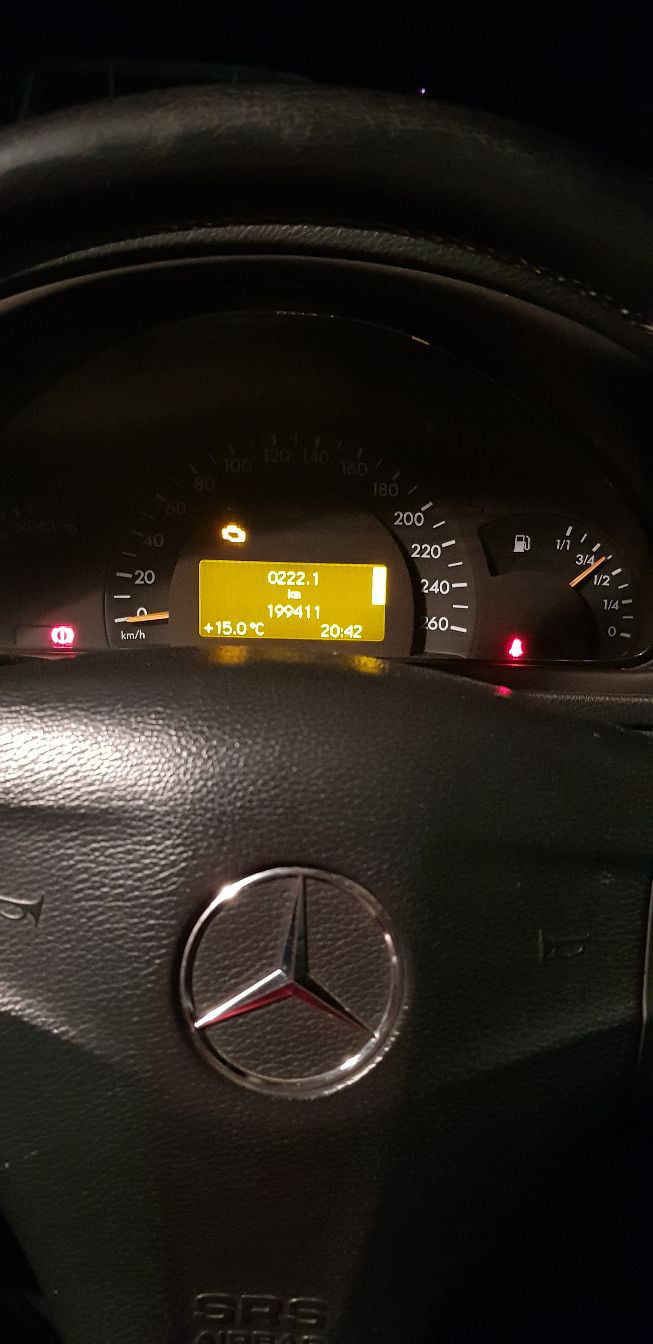 Check Engine Light Came On For The First Time Just As She Was About To Hit 200 000km 9gag
