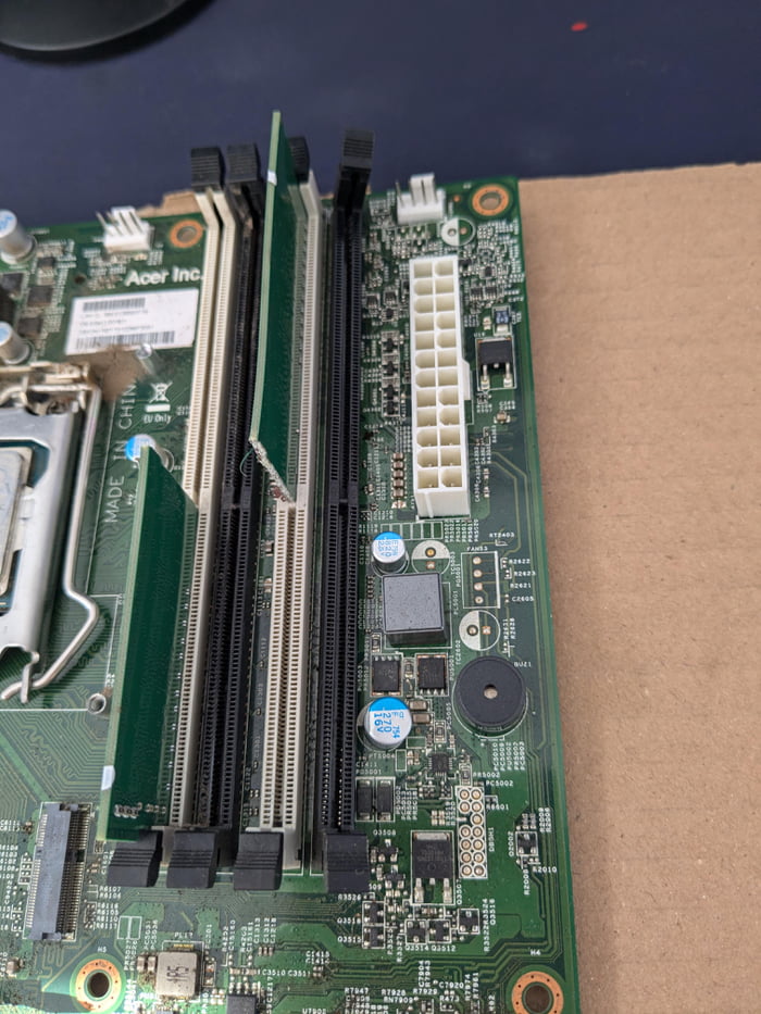 Don t Buy More Ram Do This Instead 9GAG don-t-buy-more-ram-do-this-instead-9gag
