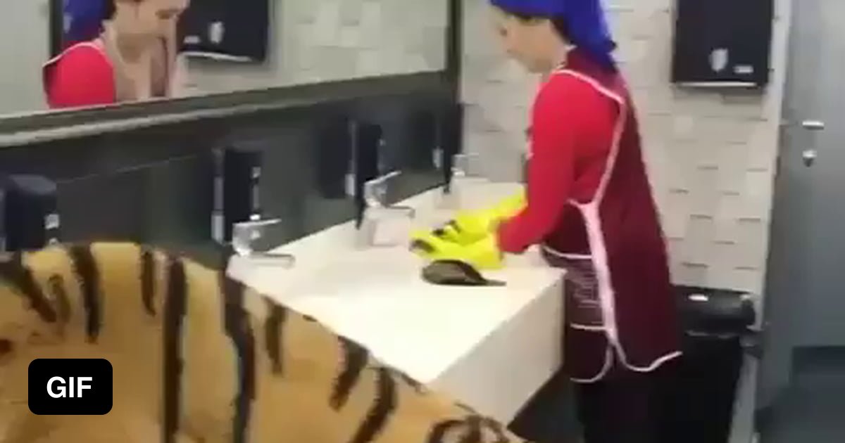 Just a normal day at work. - 9GAG