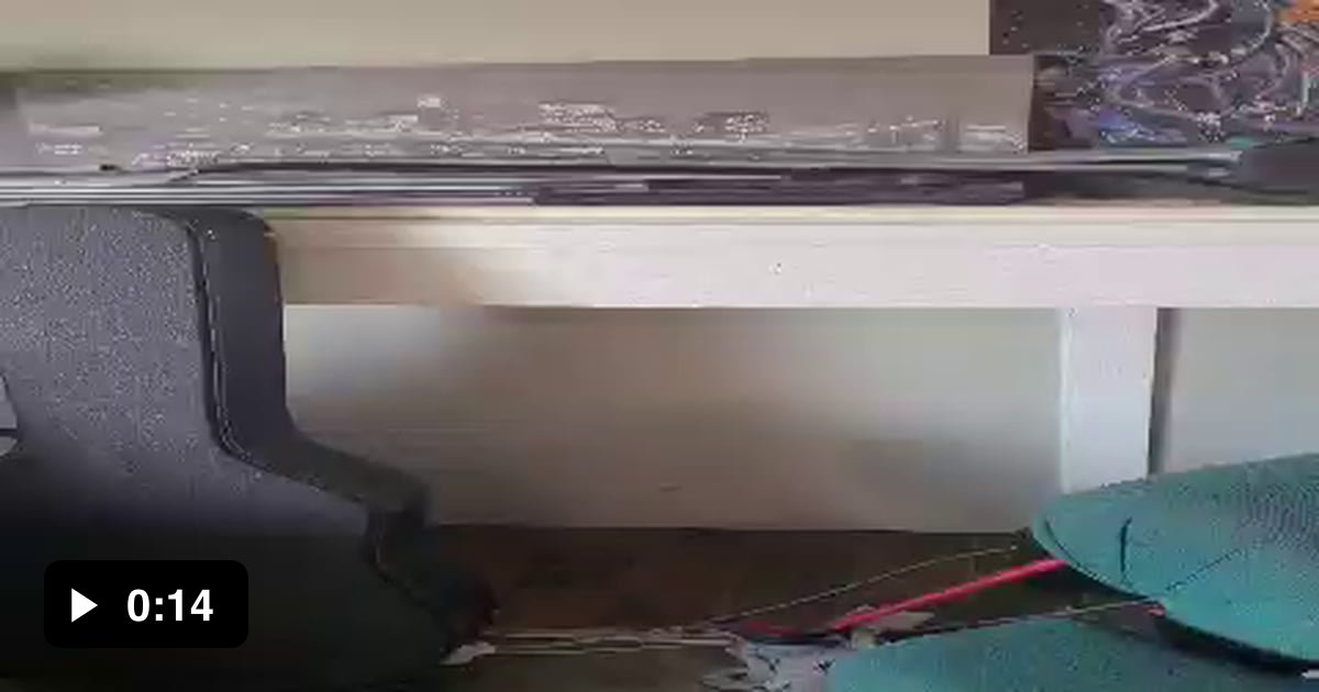 Bathrooms have nice acoustics 9GAG