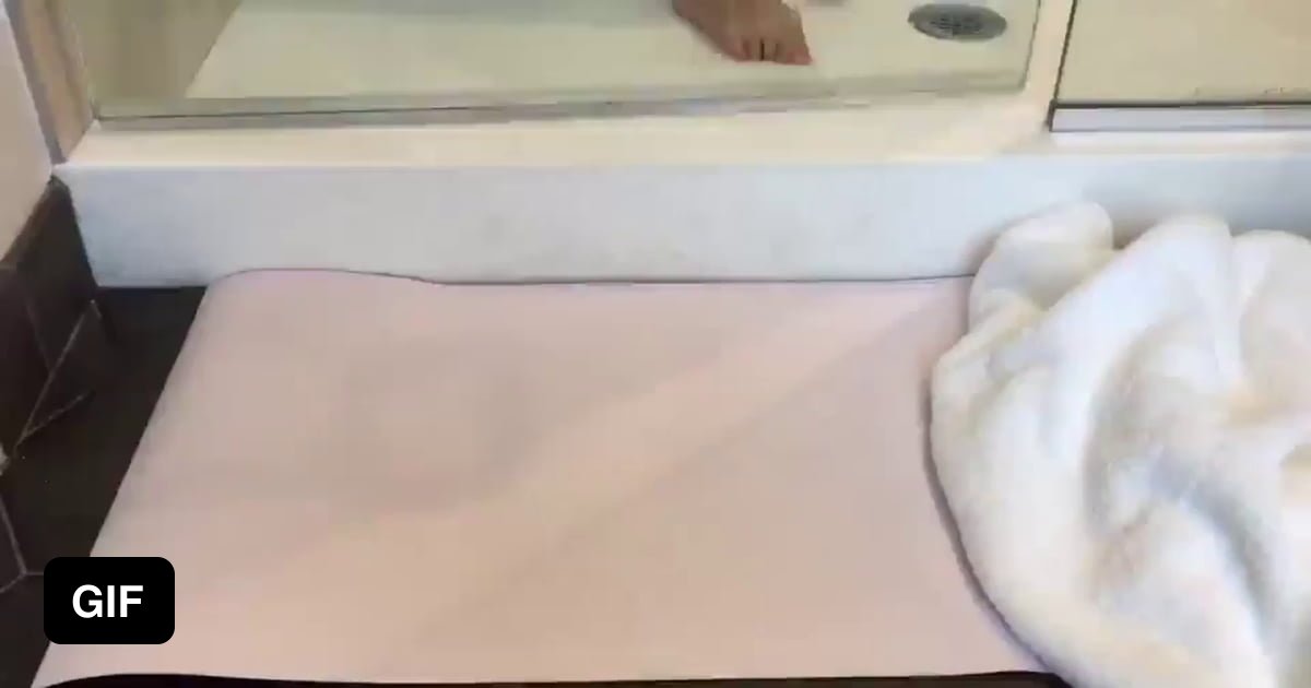 Bloody bath mat, turns red when wet 9GAG