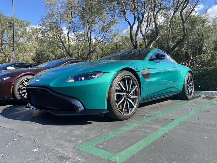 This Vantage has the most beautiful color ever - 9GAG