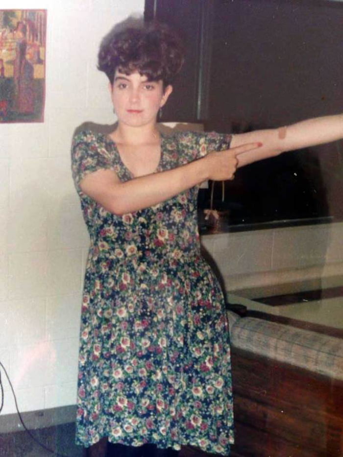 Tina Fey during her freshman year at the University of Virginia, 1988 ...