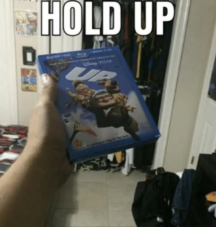 Hold up - 9GAG