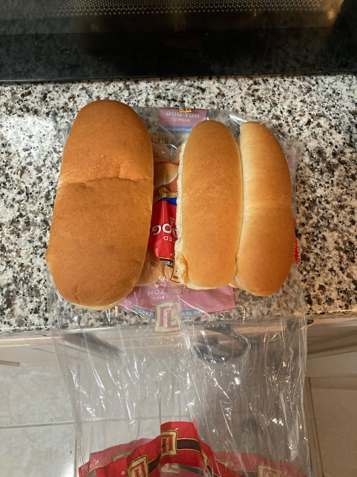 Massive Aldi hot dog bun 9GAG