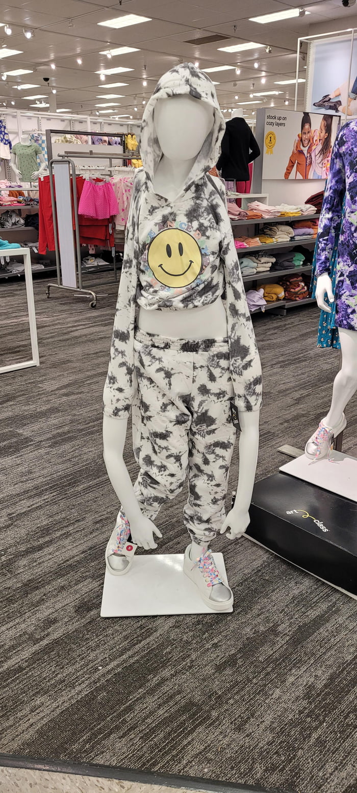 This mannequin at Target 9GAG