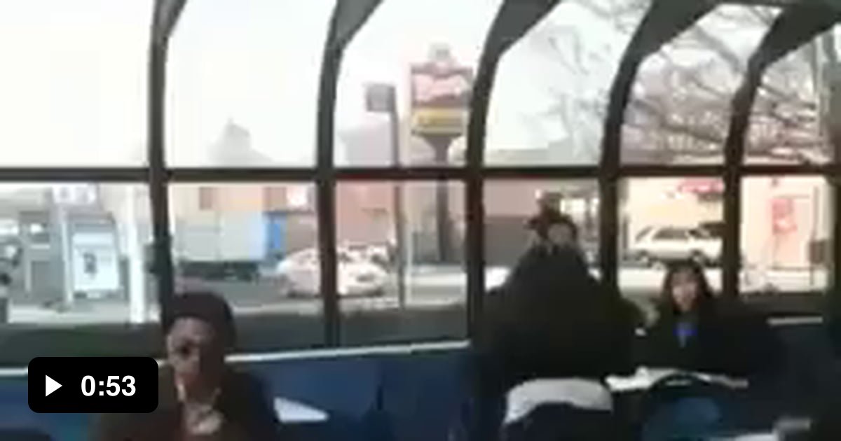 Throwing a drink at someone 9GAG