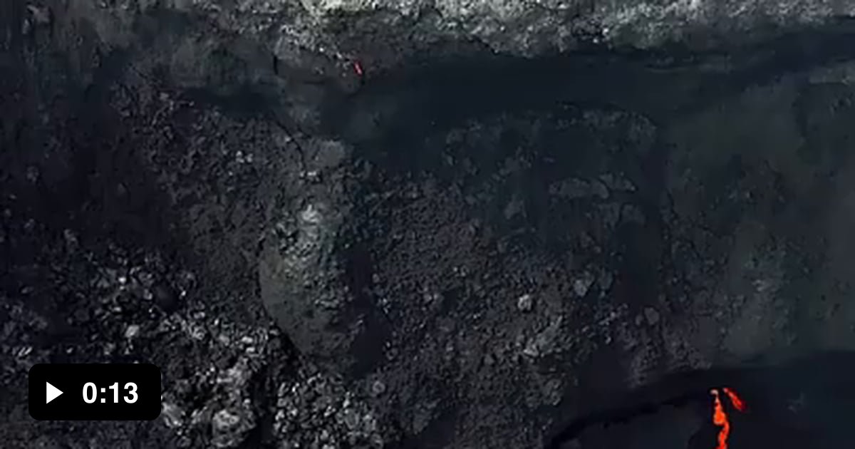 Dead Volcano Rim The collapsing of a vulcanic crater rim - 9GAG