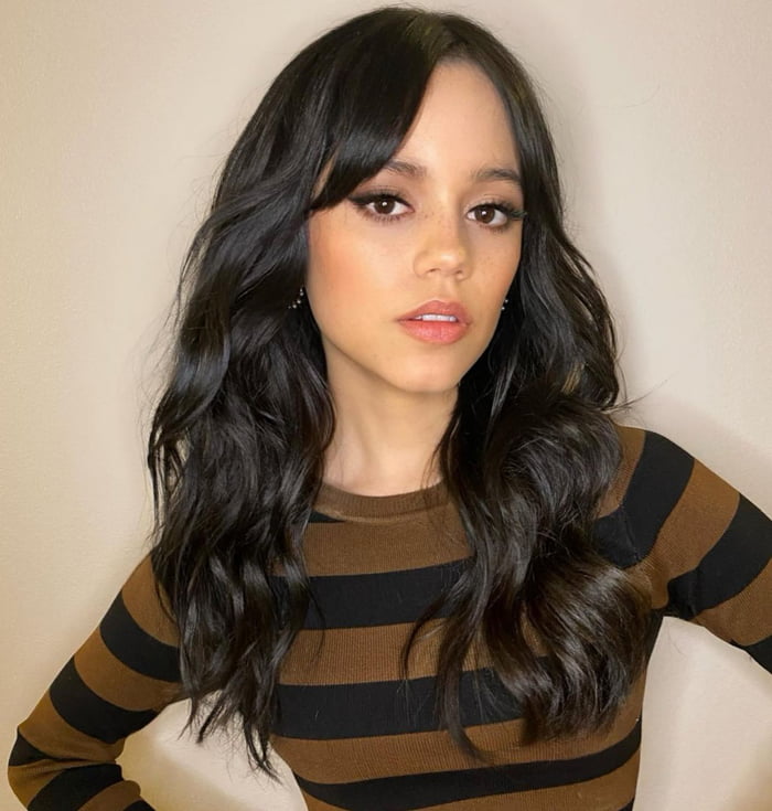 Jenna Ortega - 9GAG