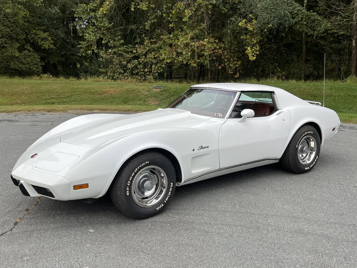 My 1976 Corvette Stingray. - 9GAG