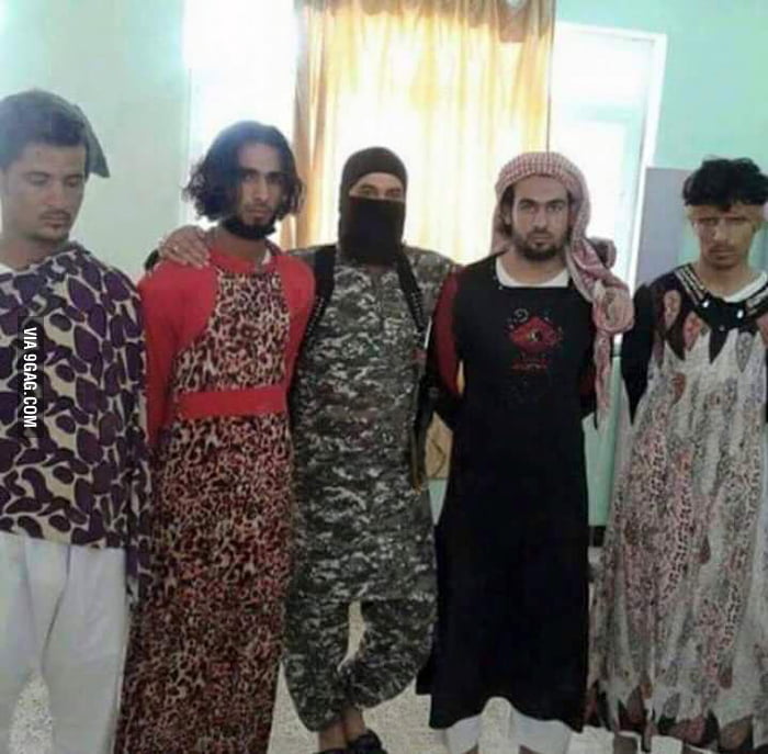 Freshly Captured Isis Members Tortured By Ypg Fighters Xd 9gag