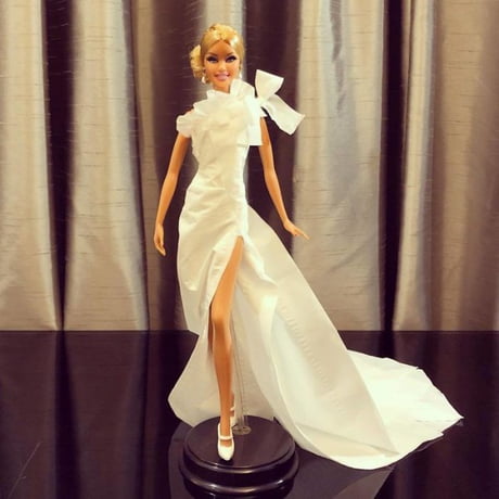 This Collector Can Use Tissue Paper To Create Wedding Dress For