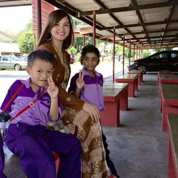 Malaysia viral video. Biyutipul Cikgu lopyuuhh.