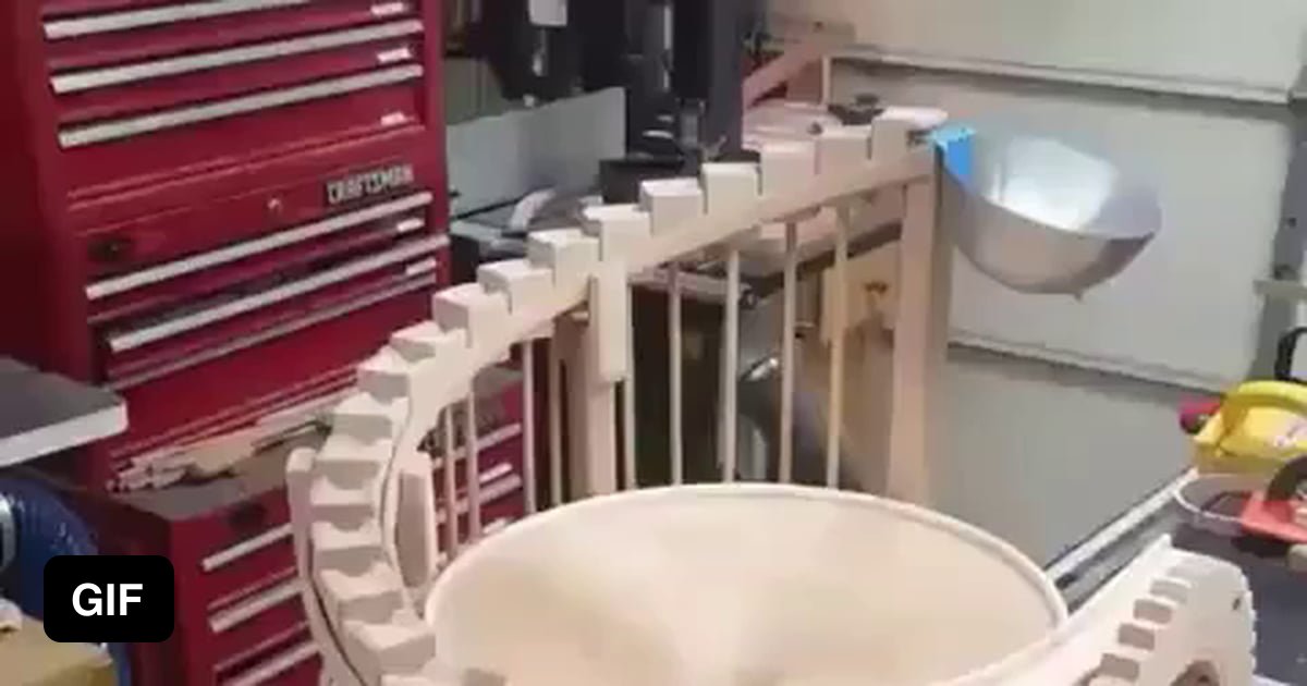 Crazy wooden marble machine - 9GAG