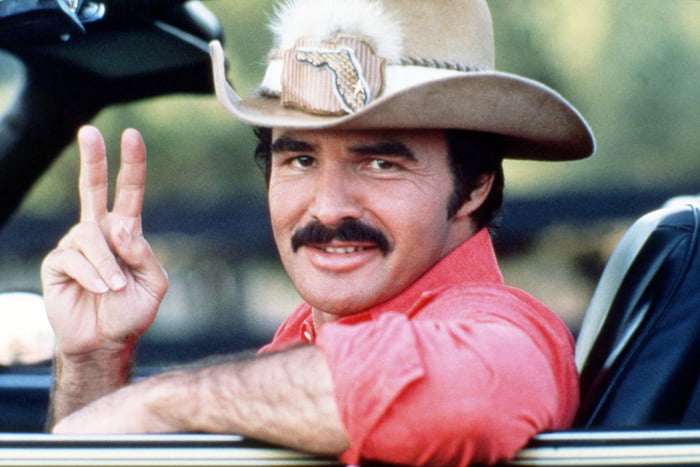 Burt Reynolds 1977 RIP 9GAG