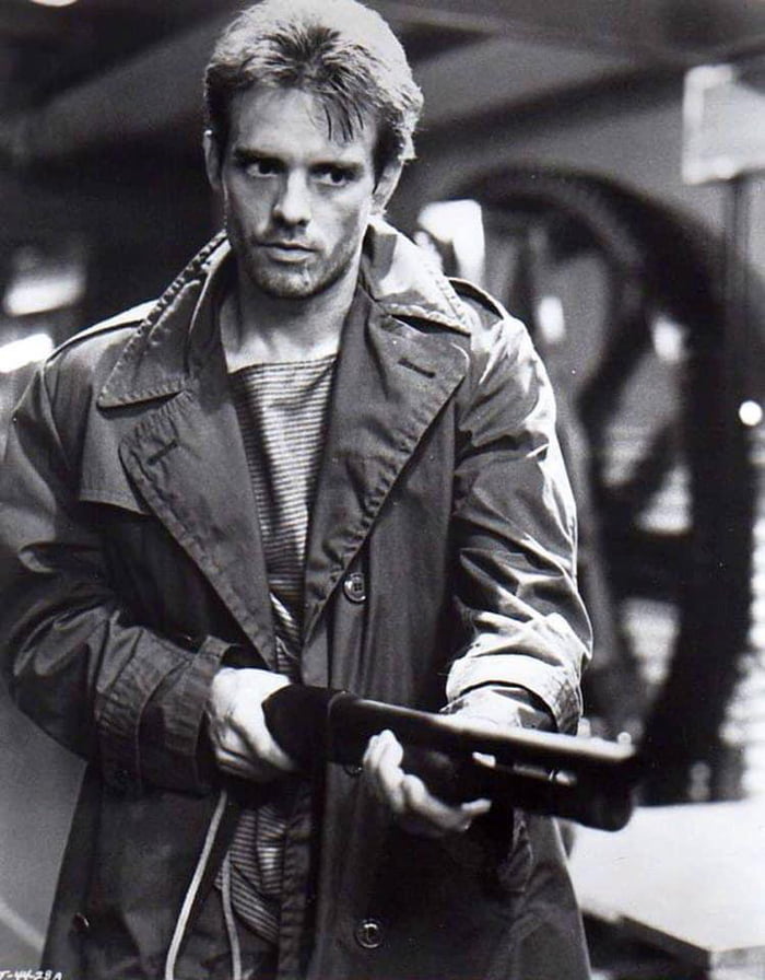 Michael Biehn As Kyle Reese Terminator 1984 9GAG michael-biehn-as-kyle-reese-terminator-1984-9gag