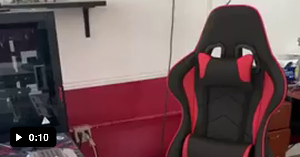 Gaming chair redesigned - 9GAG