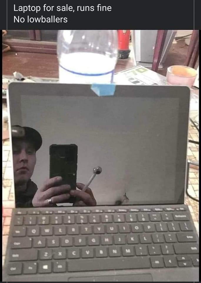 Nothing To See Here Just A Laptop 9gag 2912