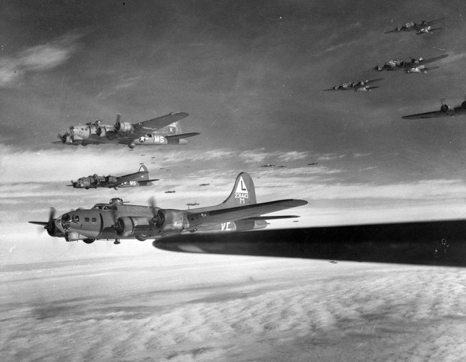 27 January 1943 American B 17s Strike The U Boat Pens At Wilhelmshaven The Raid Marks The First Bombing Attack On Germany By The United States 9gag