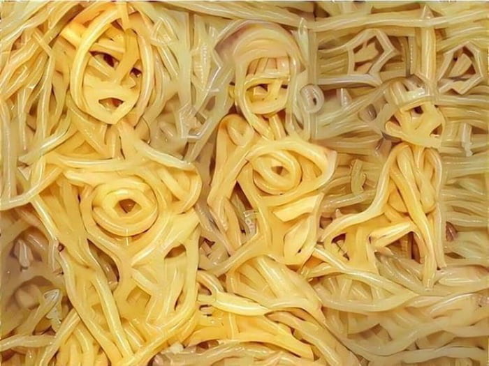 The spaghetti is not that hot - 9GAG